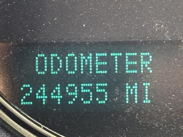 2014-chevrolet-tahoe-image-16