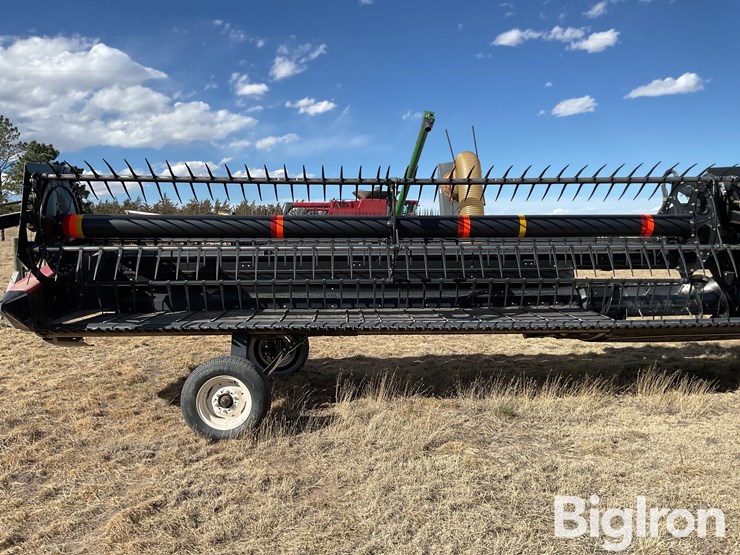 2009-case-ih-2152-image-3