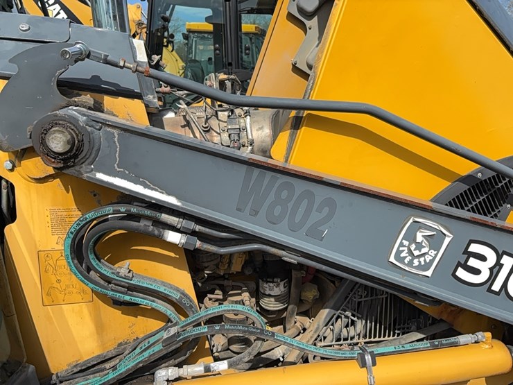 john-deere-310-image-22