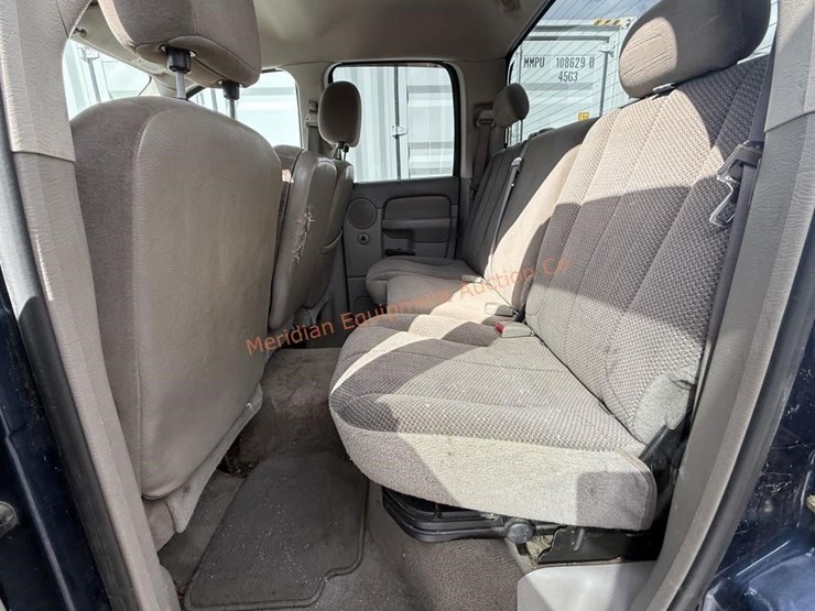 2004-dodge-ram-3500-image-28