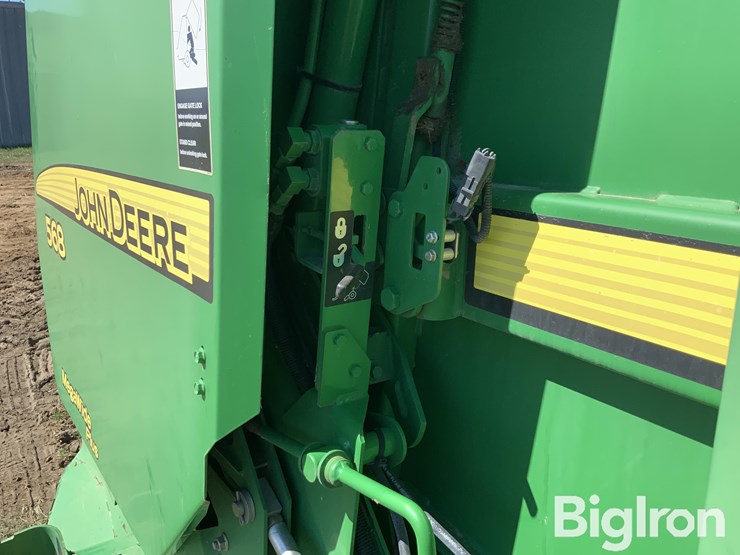 2010-john-deere-568-image-20