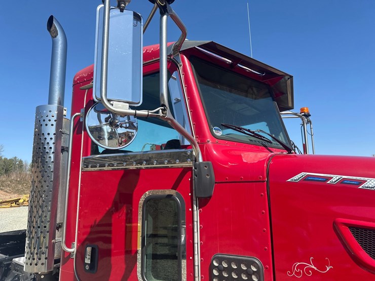 2008-peterbilt-386-image-11