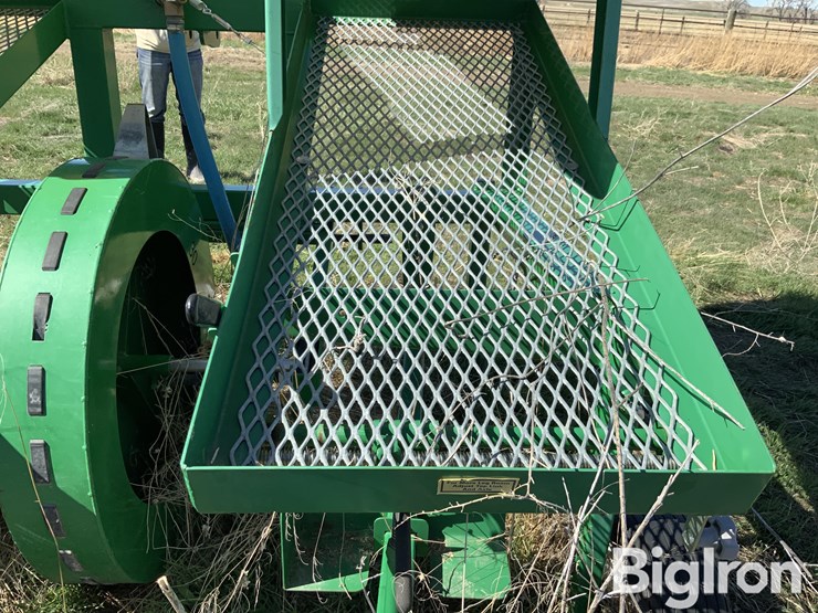 rain-flo-1200-3-pt-vegetable-transplanter-image-13