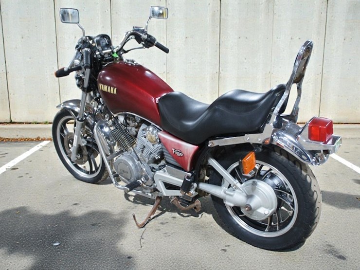 1983-yamaha-virago-xv920-motorcycle-image-3
