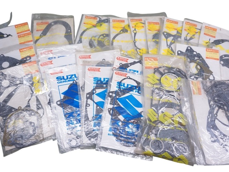 gaskets---suzuki-miscellaneous-parts-lot-image-1