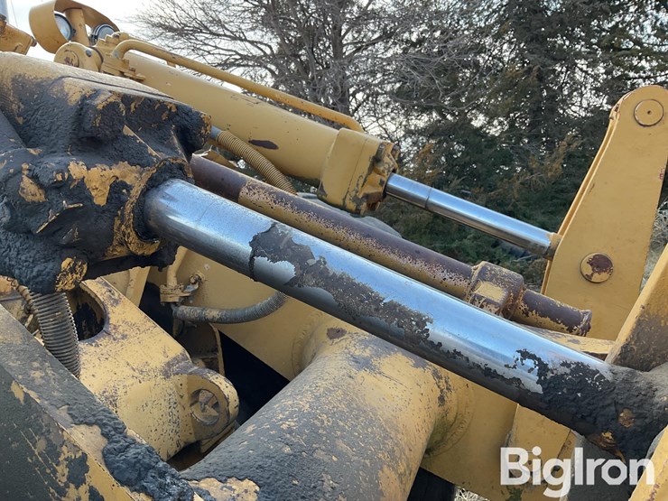 caterpillar-988-image-15