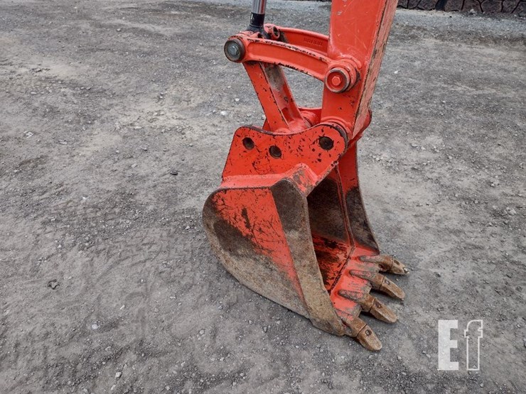 2020-kubota-kx040-4-image-18