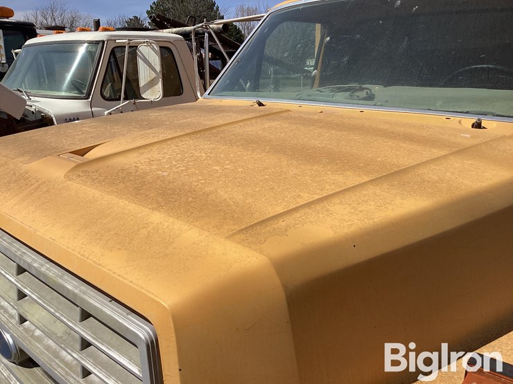 1990-ford-f800-image-13