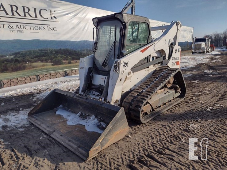 2020-bobcat-t870-image-40