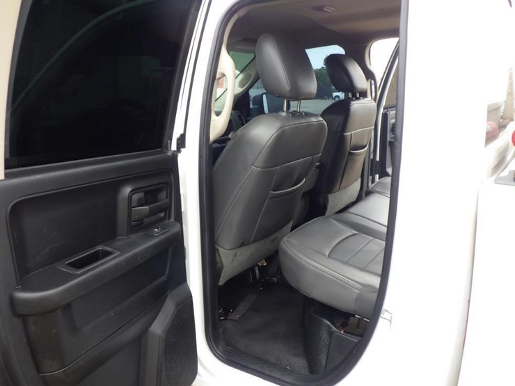 2014-dodge-1500-image-7