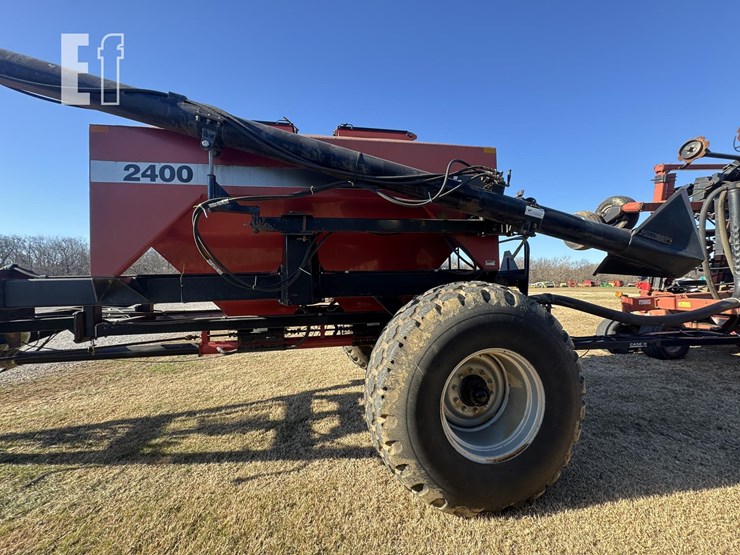 case-ih-2400-image-42