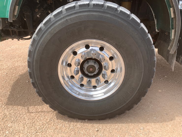 2013-kenworth-t800-image-7