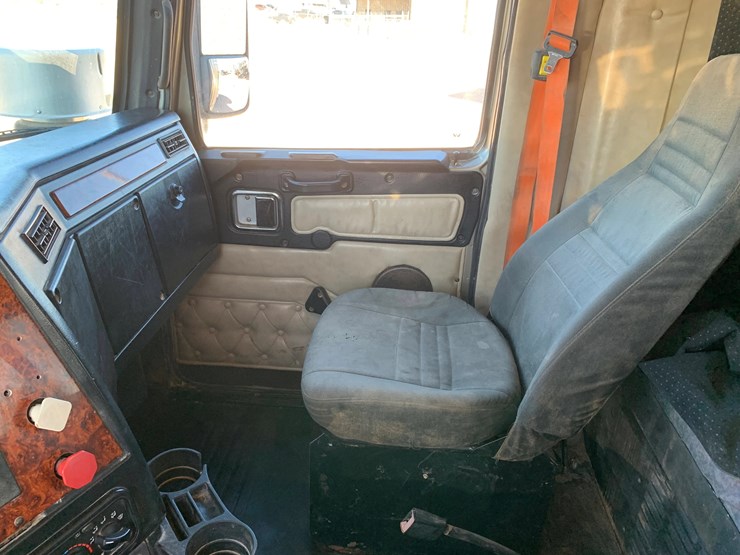 2012-western-star-4900-image-19