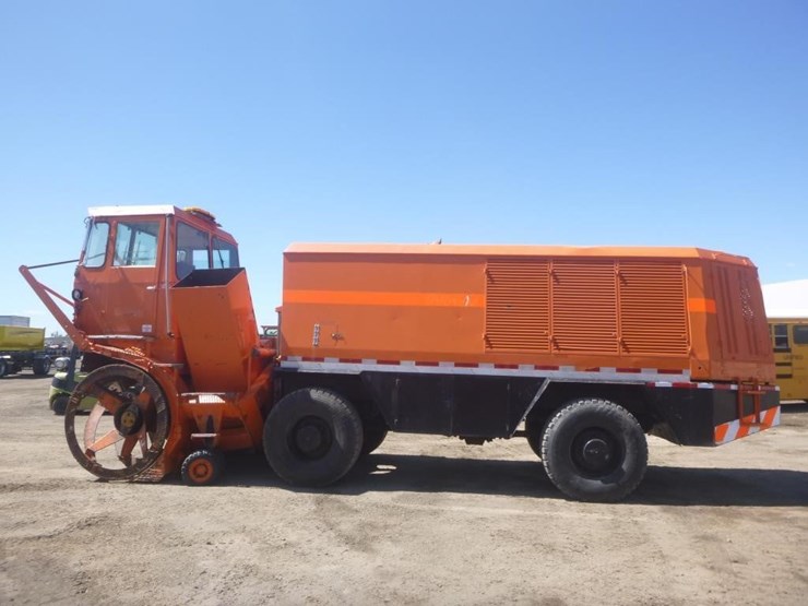 1985-rolba-r3000-hydraulic-snow-thrower-image-5