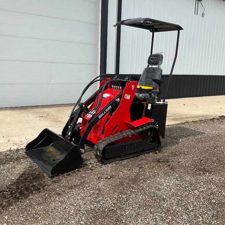 #1014 • Unused SDLL580 Mini Skid Steer* - Middlebury, IN