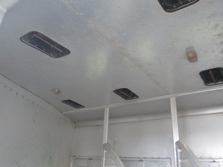 #46187-•-1990-featherlite-g1108-46'-s/a-aluminum-horse-trailer-1fpl38105la912062-image-24