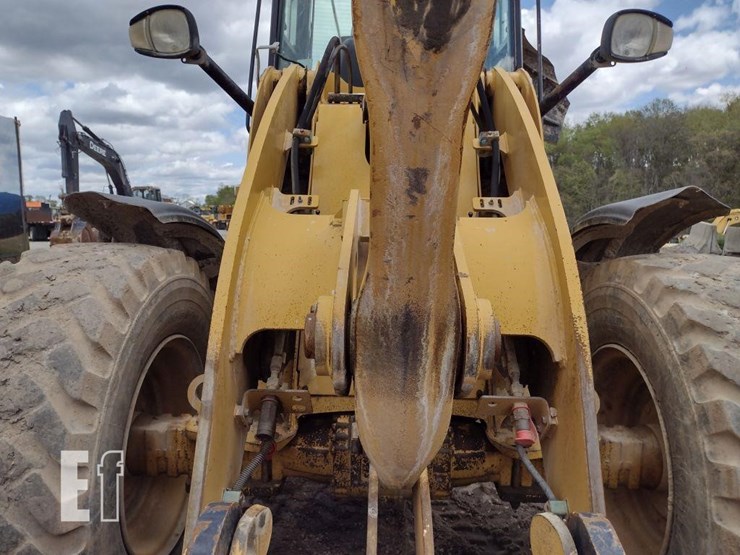2015-caterpillar-914k-image-30