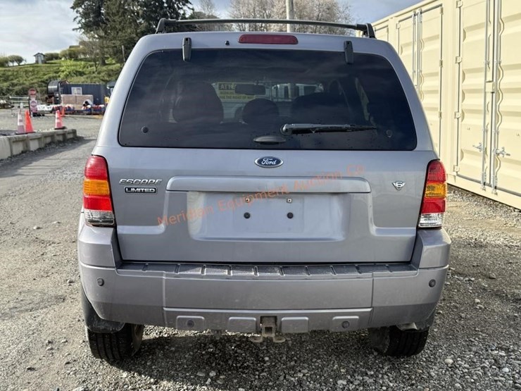 2007-ford-escape-image-4