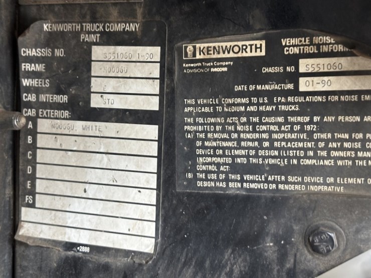 1990-kenworth-w900-image-44