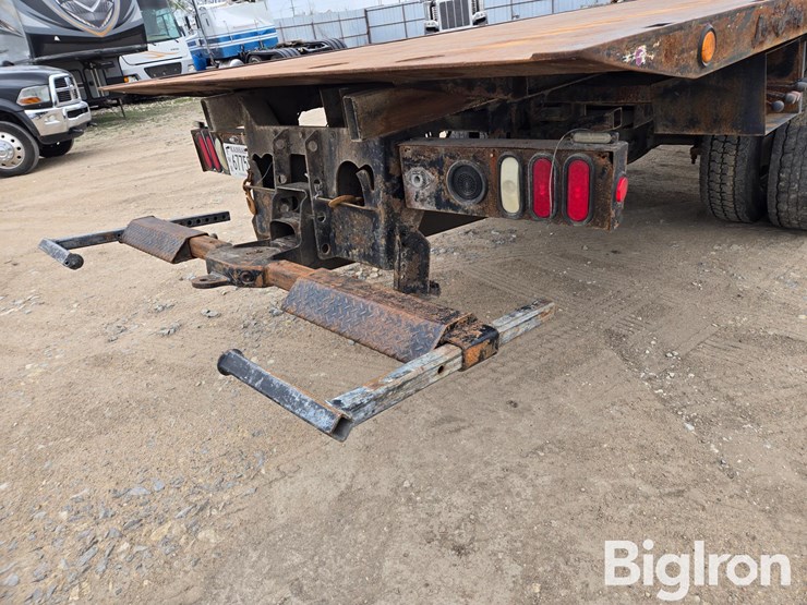 2005-ford-f650-xl-image-16