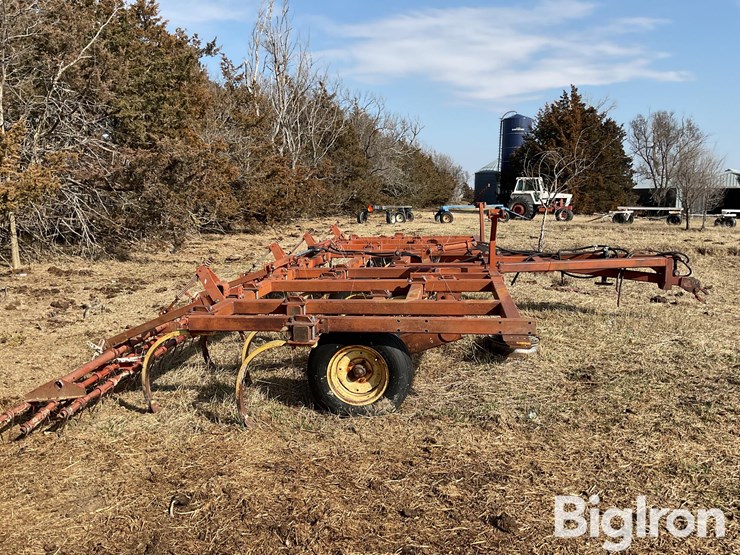 sunflower-fc-24-chisel-plow-w/harrow-image-4