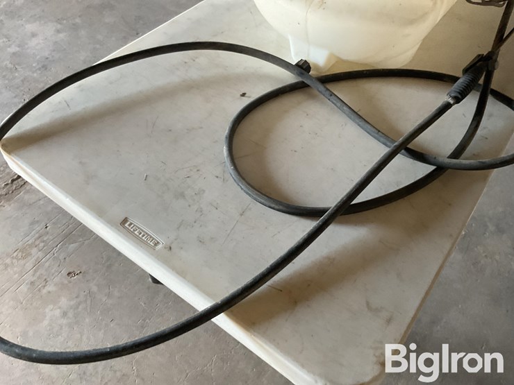 dobbins-atv-sprayer-image-17