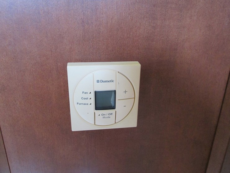 #36745-•-2011-forrest-river-stealth-24'-t/a-travel-trailer-4x4tsfw22bc009247-image-18