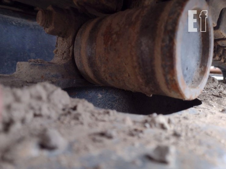 2020-deere-35g-image-31