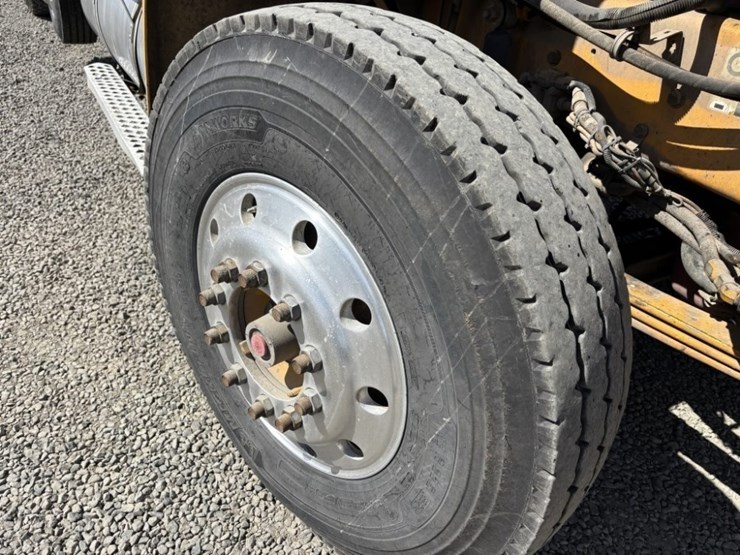 2000-kenworth-t800-image-16