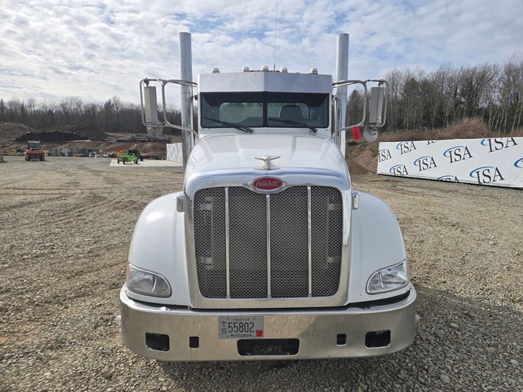 2013-peterbilt-386-image-8