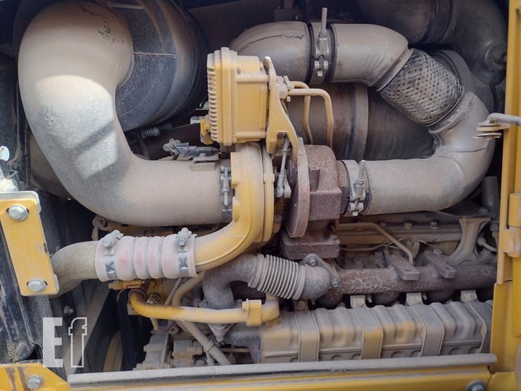 2013-deere-700k-lgp-image-49