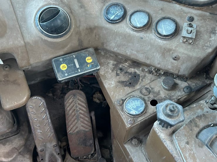 caterpillar-826c-image-20