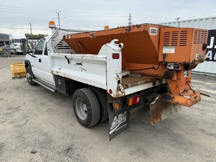 2005-chevrolet-silverado-3500-image-6