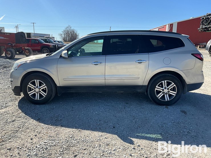 2016-chevrolet-traverse-image-8