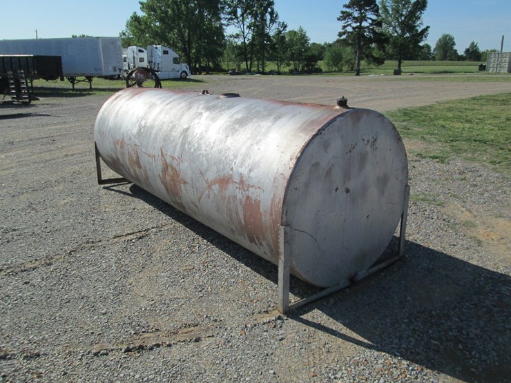 #46208-•-1000gal-fuel-tank-w/hand-pump-image-4