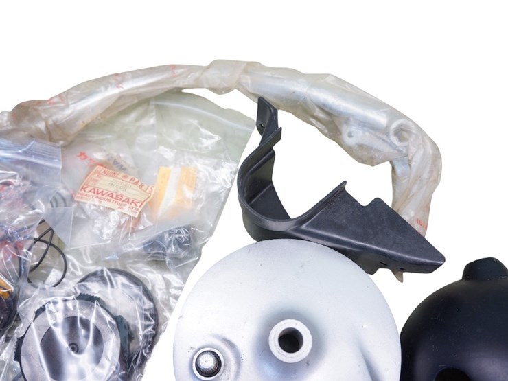 japanese---kawasaki-etc…-miscellaneous-parts-lot-image-2