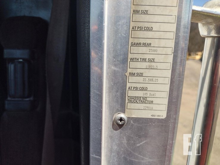 2008-kenworth-t800-image-16