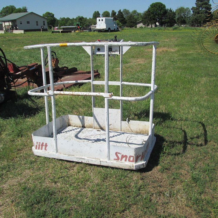 #36737 • Snorkelift 50"x31" Man Lift Basket