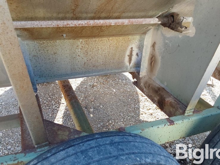 tyler-t/a-pull-type-fertilizer-spreader-image-14