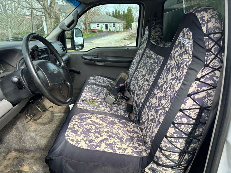 2001-ford-f550-image-23