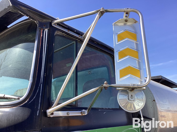 1981-ford-9000-image-18