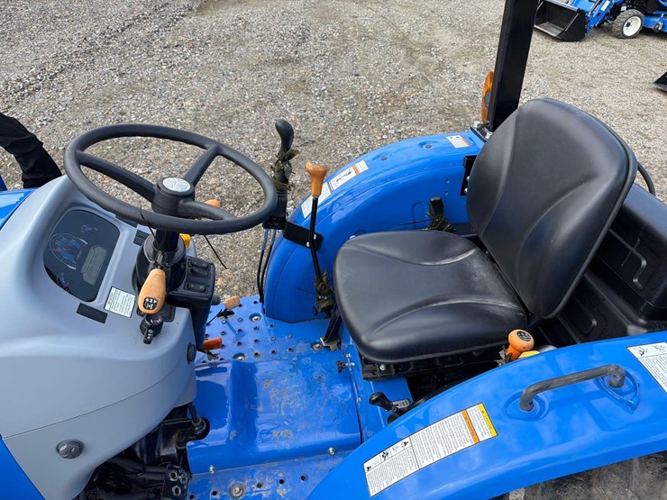 new-holland-workmaster-40-image-10