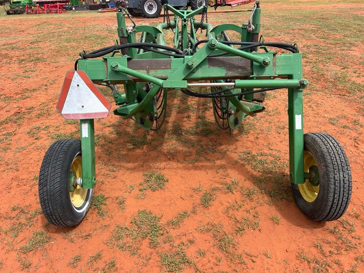 john-deere-700-image-4