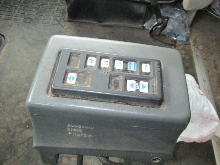 #46184-•-2008-volvo-t/a-sleeper-truck-tractor-4v4nc9gh08n482694-image-41