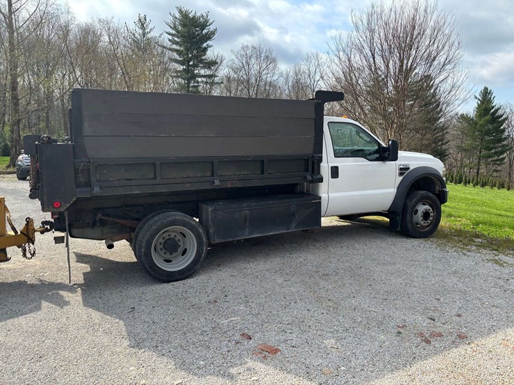 2009-ford-f550-image-3