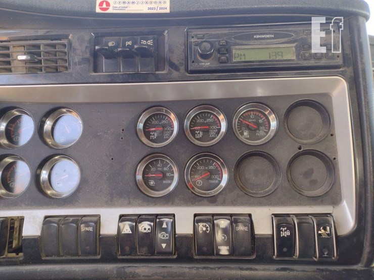 2008-kenworth-t800-image-9