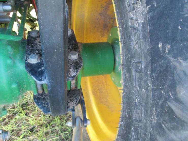 john-deere-4066r-image-11