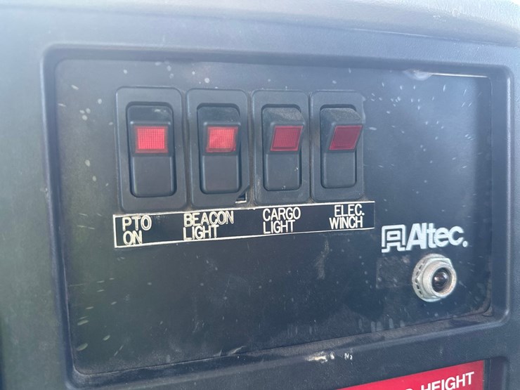 2009-international-durastar-4300-image-51