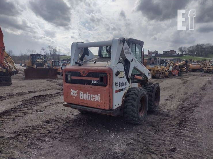 2012-bobcat-s650-image-4