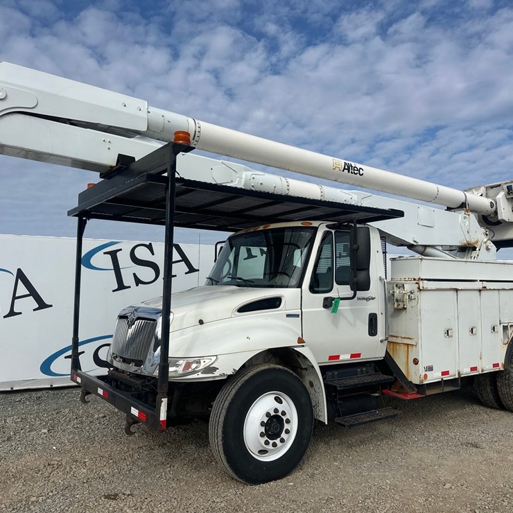 2009 INTERNATIONAL DURASTAR 4300